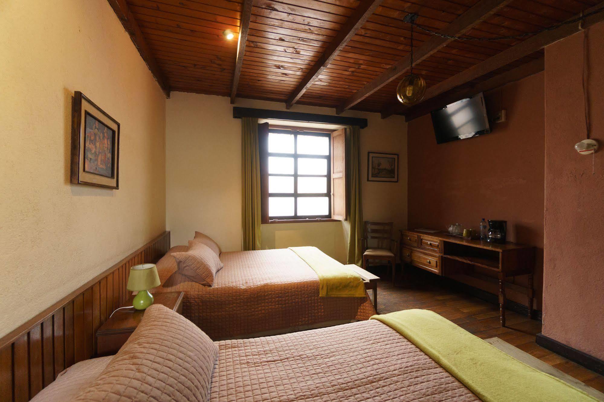 Hotel Modelo Quetzaltenango Exterior foto