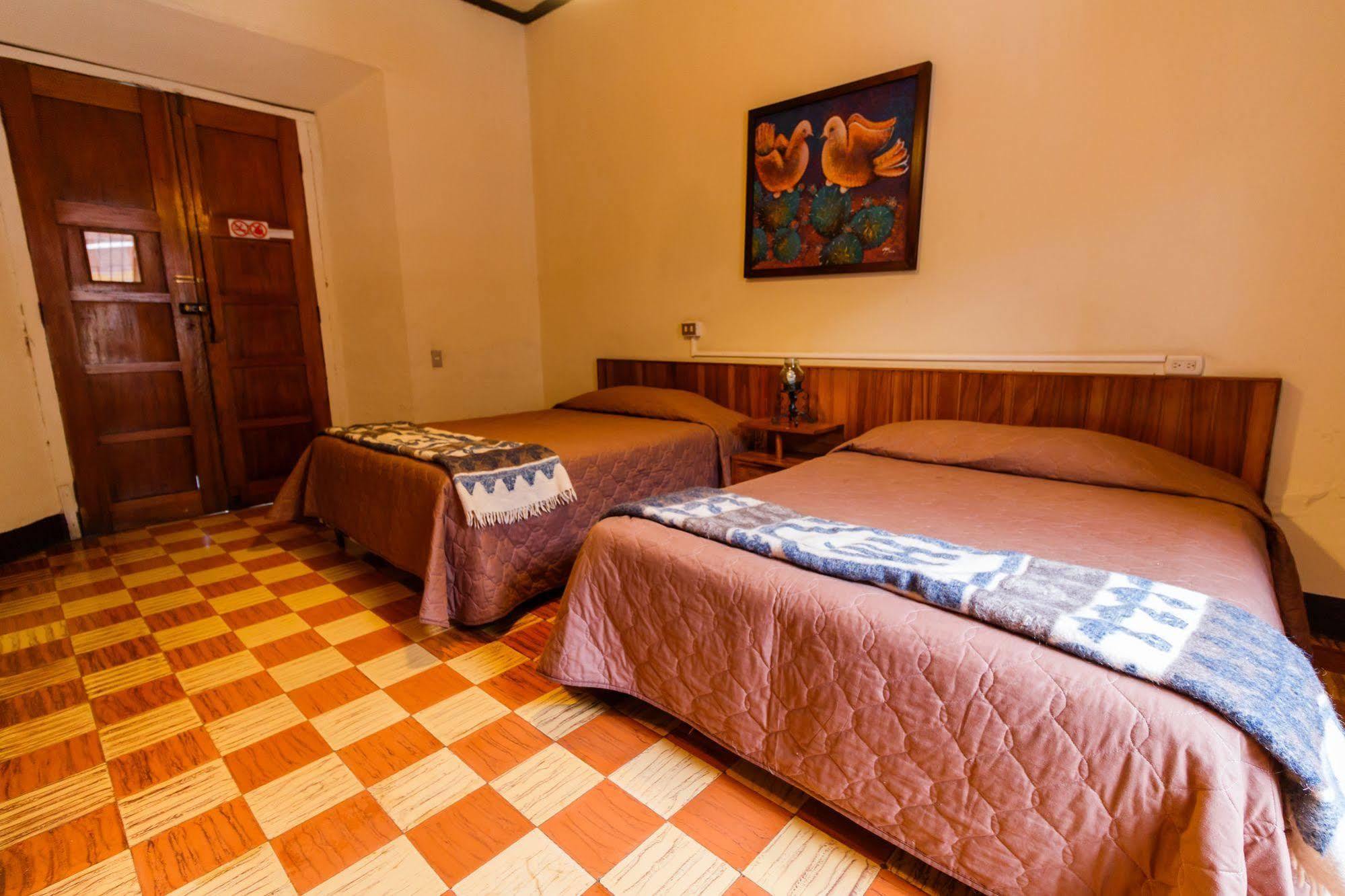 Hotel Modelo Quetzaltenango Exterior foto